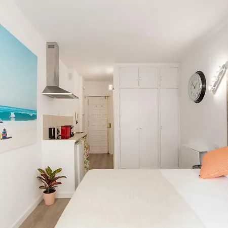 Appartement Mp2-bright Beachfront Studio Walk To Old Town