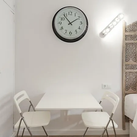 Mp2-bright Beachfront Studio Walk To Old Town * Malaga